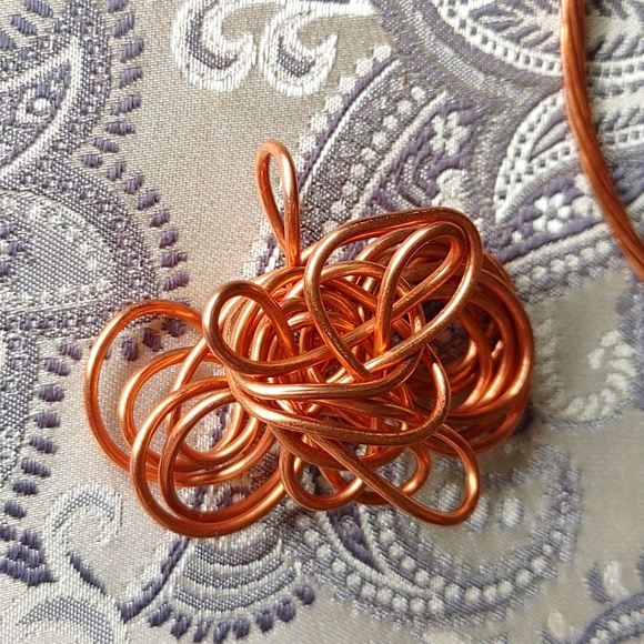 Handcrafted Artisan Copper Wire Necklace Pendant Abstract Twist Set Choker - Picture 11 of 12